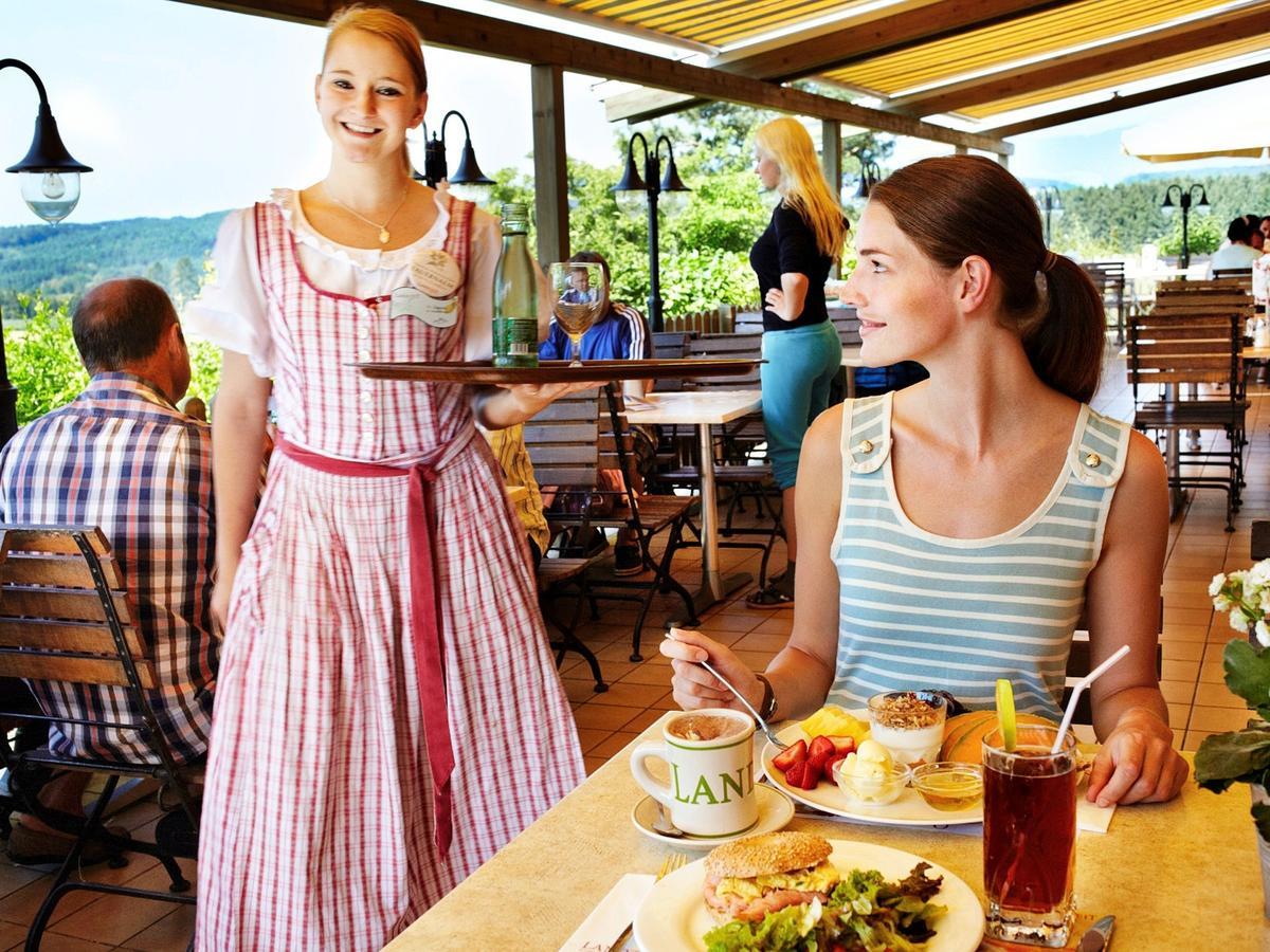 Landzeit Autobahnrestaurant & Motorhotel Loipersdorf Kitzladen エクステリア 写真