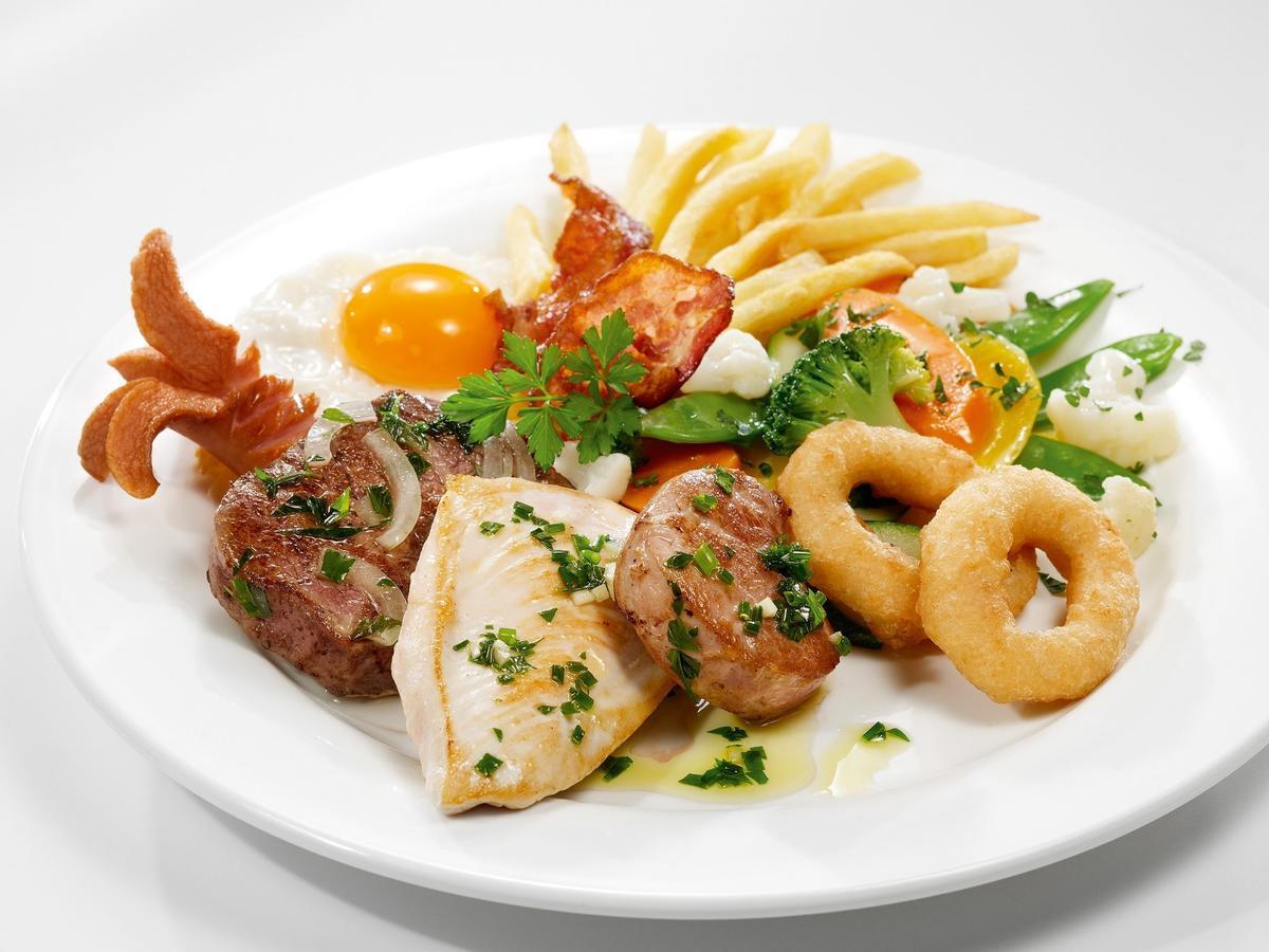 Landzeit Autobahnrestaurant & Motorhotel Loipersdorf Kitzladen エクステリア 写真